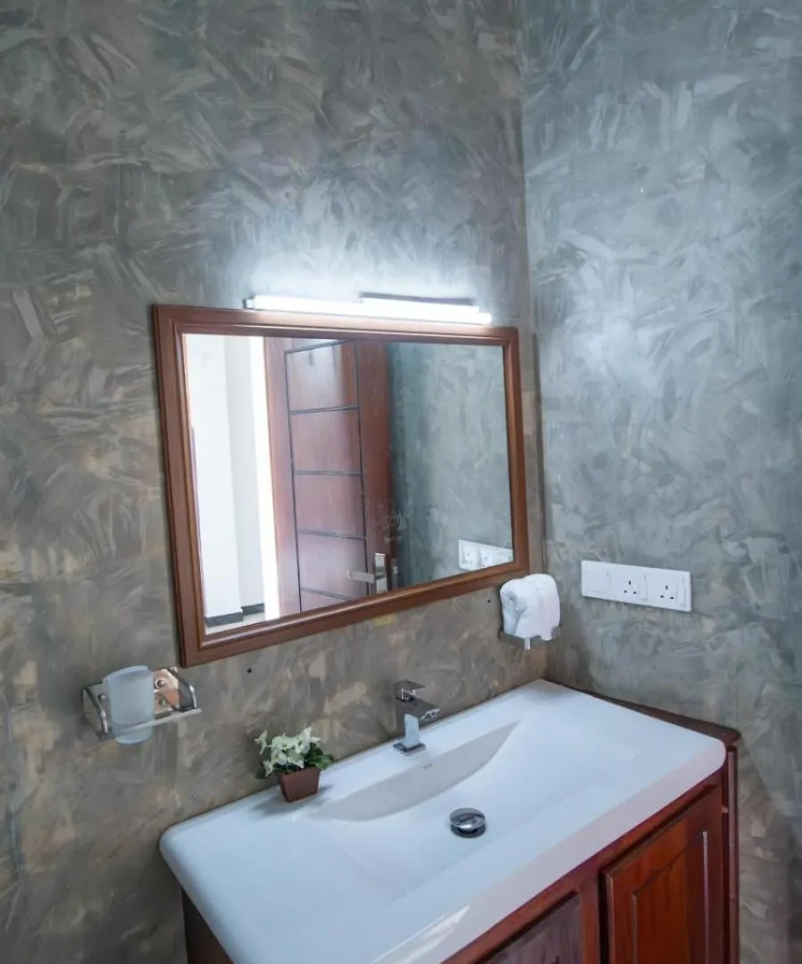 Airport Transit Hotel Negombo