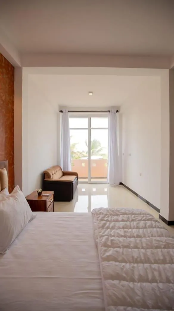 Airport Transit Hotel Negombo 3*,  Sri Lanka